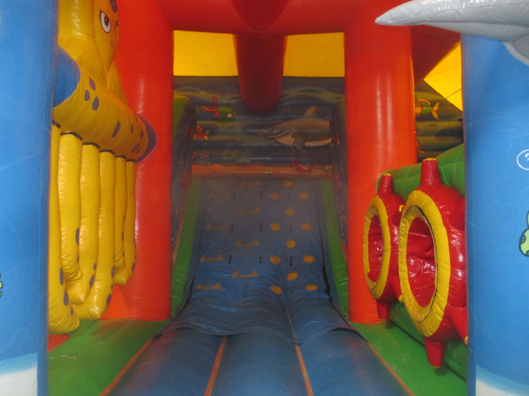41 - Activity Center Zee
