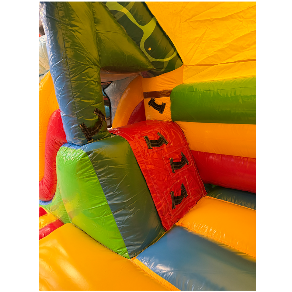 Combo Midi 3D Crazy Penguin Inflatable With Obstacle